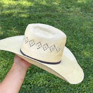 Stylish Cream Cowboy Hat